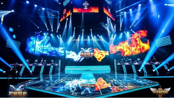 電子競技應用液晶拼接大屏幕，開啟大銀幕新時代