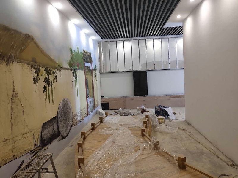 中億?；?dòng)滑軌屏助力山東菏澤黨建館打造智能滑軌系統(tǒng)