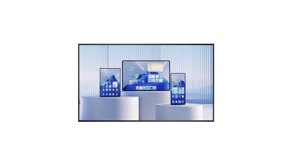 智慧賦能，場景革新：壁掛廣告機引領數(shù)字信息傳播新浪潮