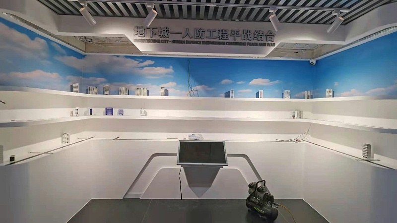 云南陸良黨群服務(wù)中心引入滑軌屏、拼接屏、一體機(jī)打造信息平臺(tái)