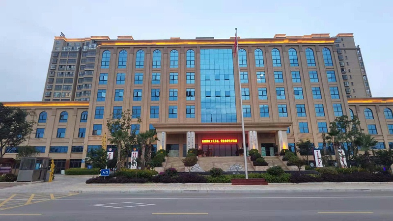 云南陸良黨群服務(wù)中心引入滑軌屏、拼接屏、一體機(jī)打造信息平臺(tái)