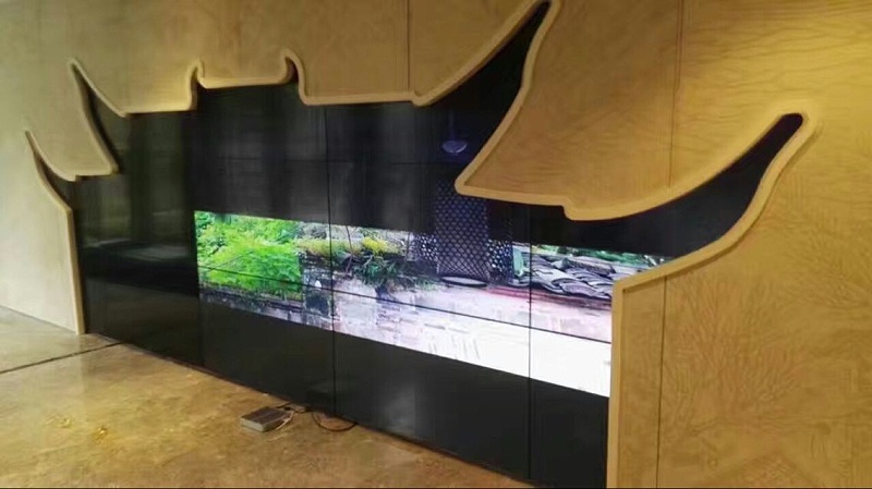 浙江寧波萬科桂語(yǔ)里55寸3.5mm3X5單元液晶拼接屏項(xiàng)目